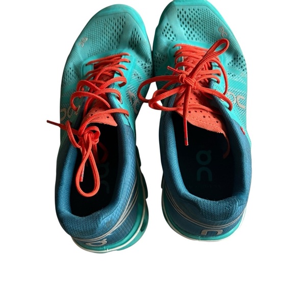 On Running Women's Turquoise and Coral Athletic Shoes size 7.5 - Picture 8 of 8